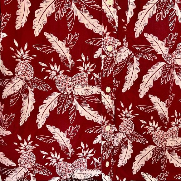 Abercrombie & Fitch Men’s Red and White Casual Button Down Hawaiian Shirt XL - Picture 4 of 7